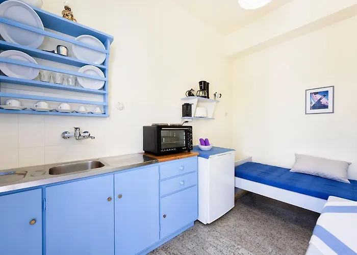 Agnanti Apartament Nausa