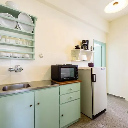 Agnanti Apartamento *